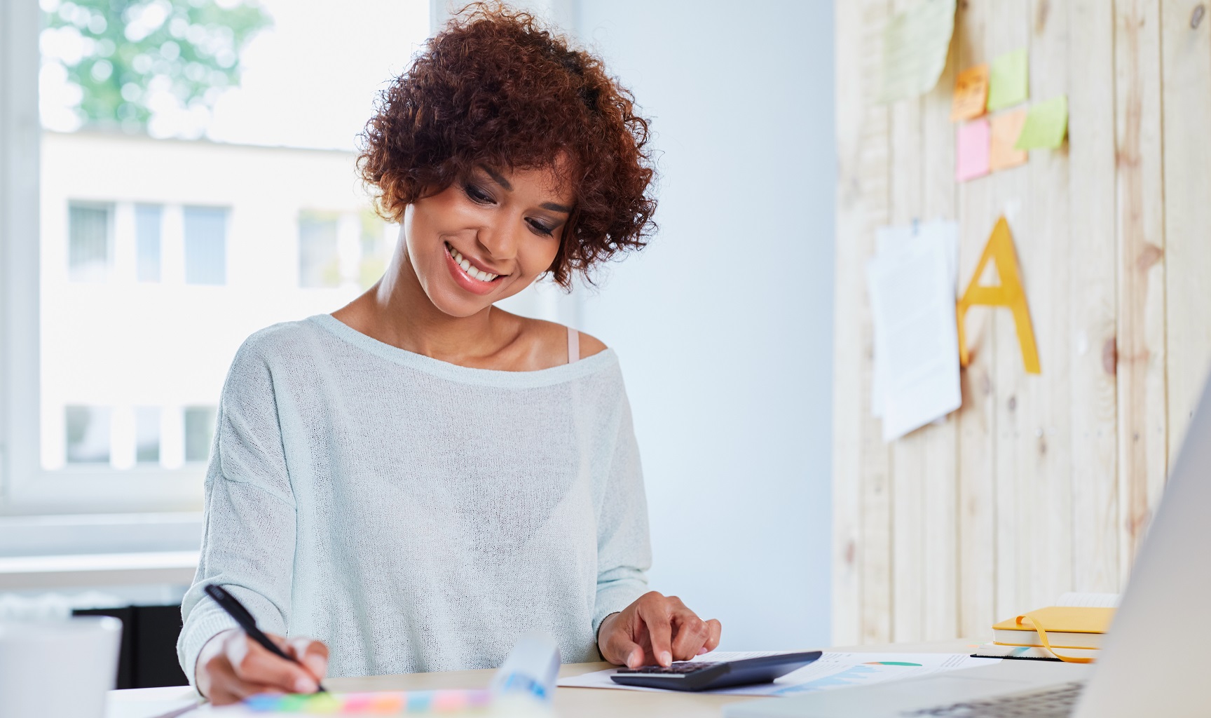 woman doing her finances